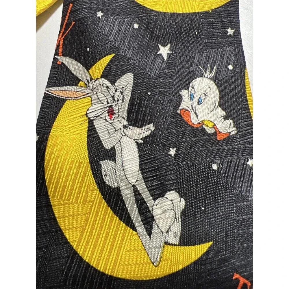 Looney Tunes‎ Halloween Necktie Bugs Bunny Sylvester Daffy Duck Twick or Tweet